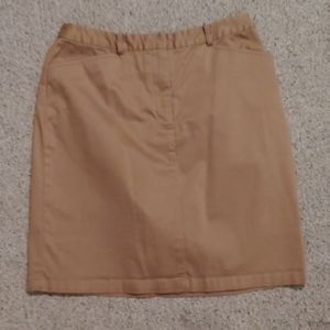 Eddie Bauer Tan Sateen Skirt with Pockets